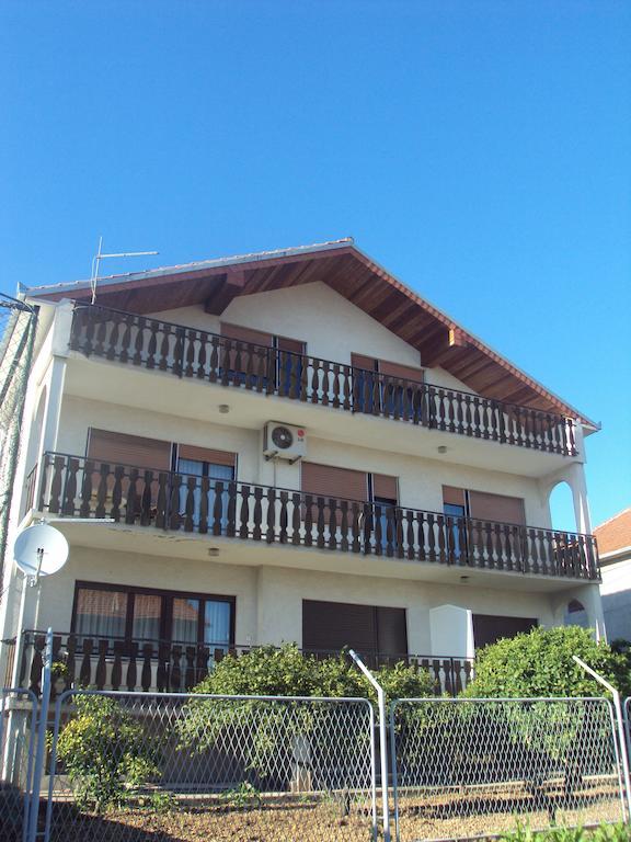 Apartments Sofija Трогир Экстерьер фото